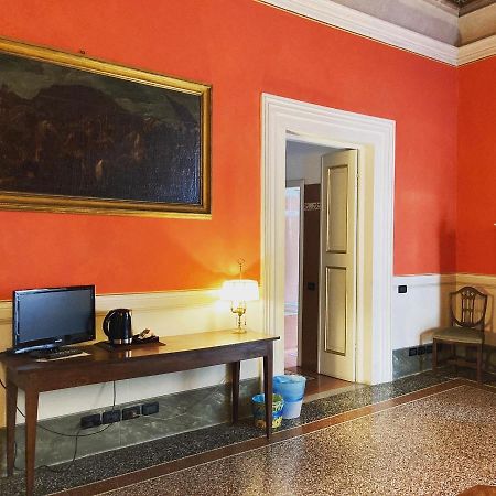 Palazzo Tucci Residenza D'Epoca Bed and Breakfast Λούκα Εξωτερικό φωτογραφία