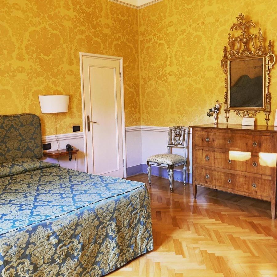 Palazzo Tucci Residenza D'Epoca Bed and Breakfast Λούκα Εξωτερικό φωτογραφία