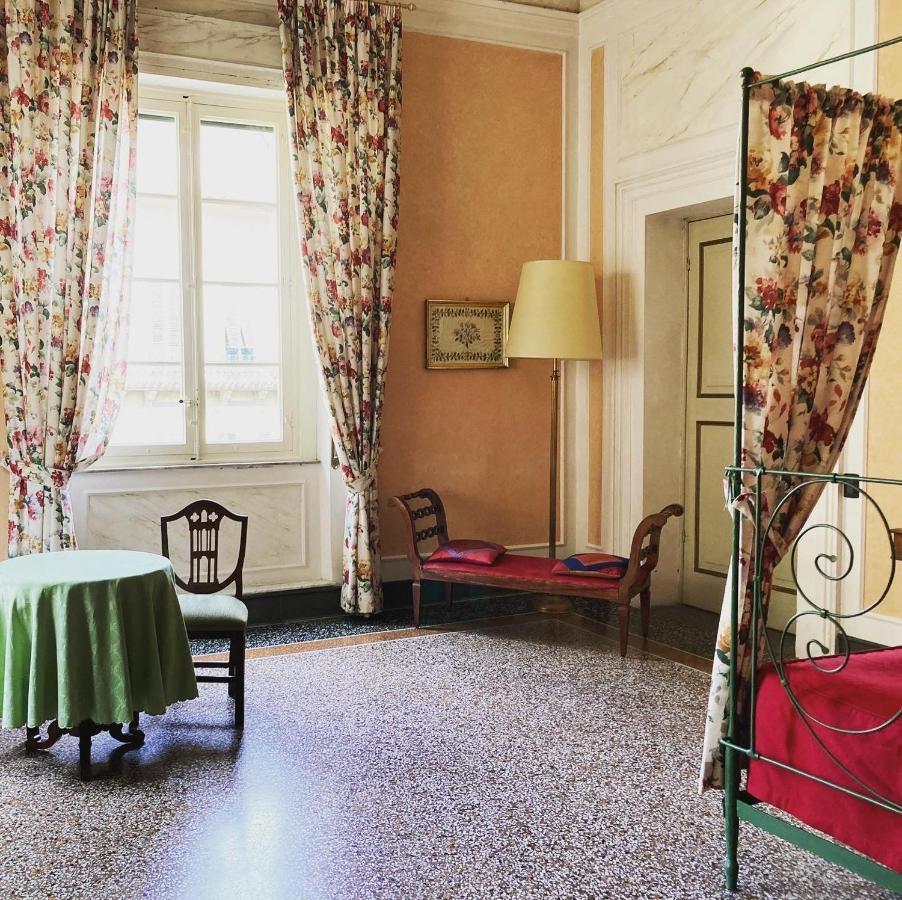 Palazzo Tucci Residenza D'Epoca Bed and Breakfast Λούκα Εξωτερικό φωτογραφία