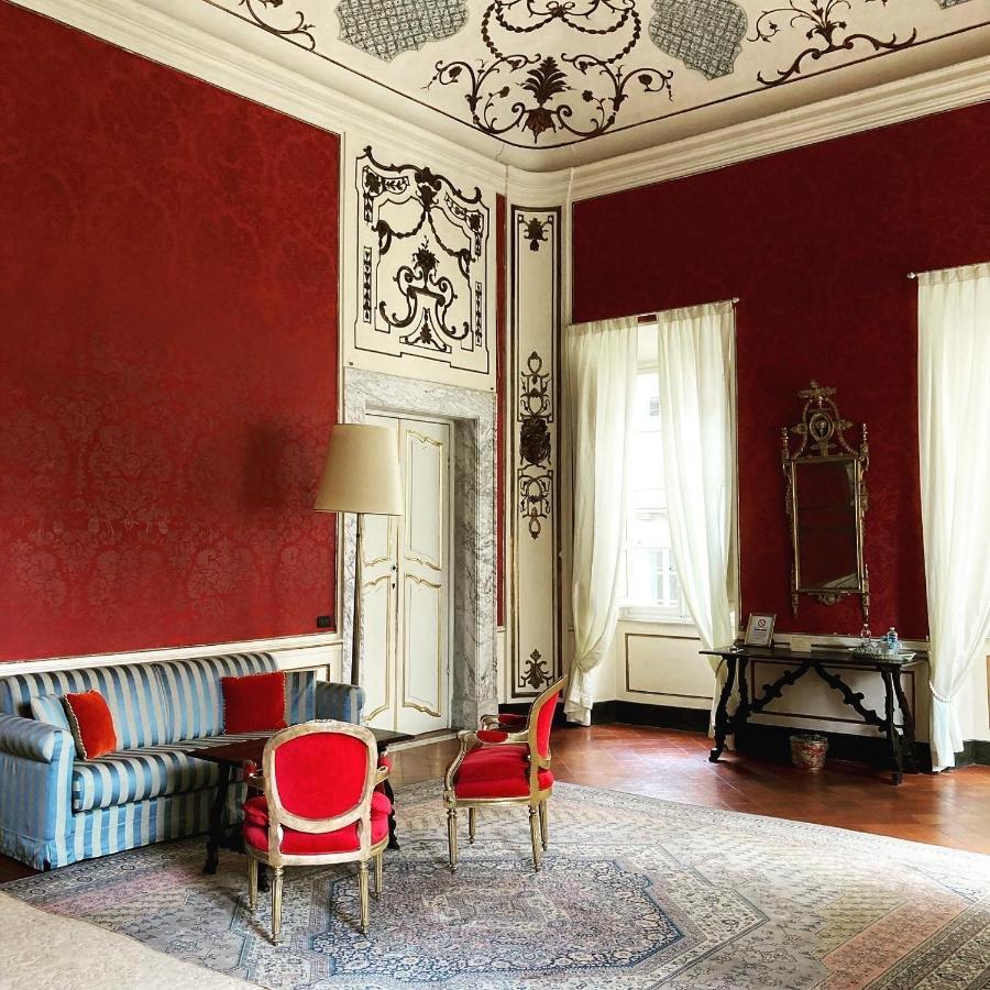 Palazzo Tucci Residenza D'Epoca Bed and Breakfast Λούκα Εξωτερικό φωτογραφία