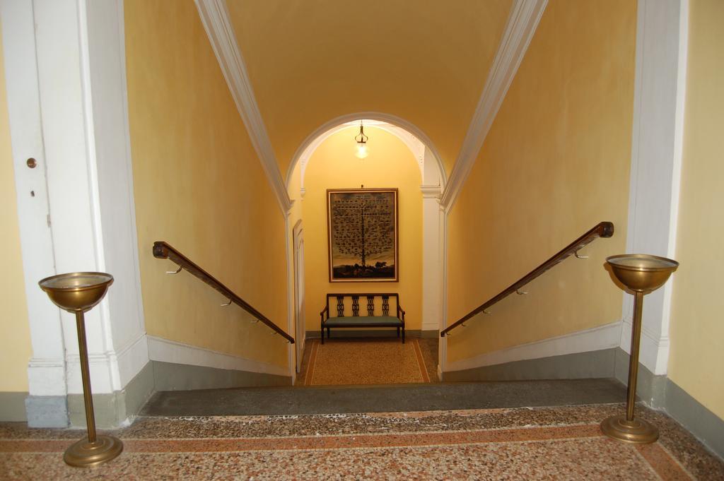 Palazzo Tucci Residenza D'Epoca Bed and Breakfast Λούκα Εξωτερικό φωτογραφία